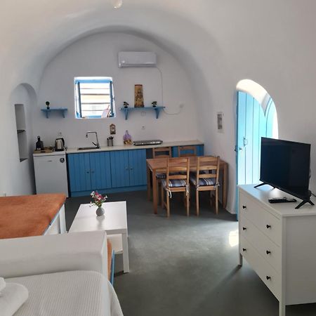 Appartement Kamaraki Aroniadika à Kýthira Extérieur photo